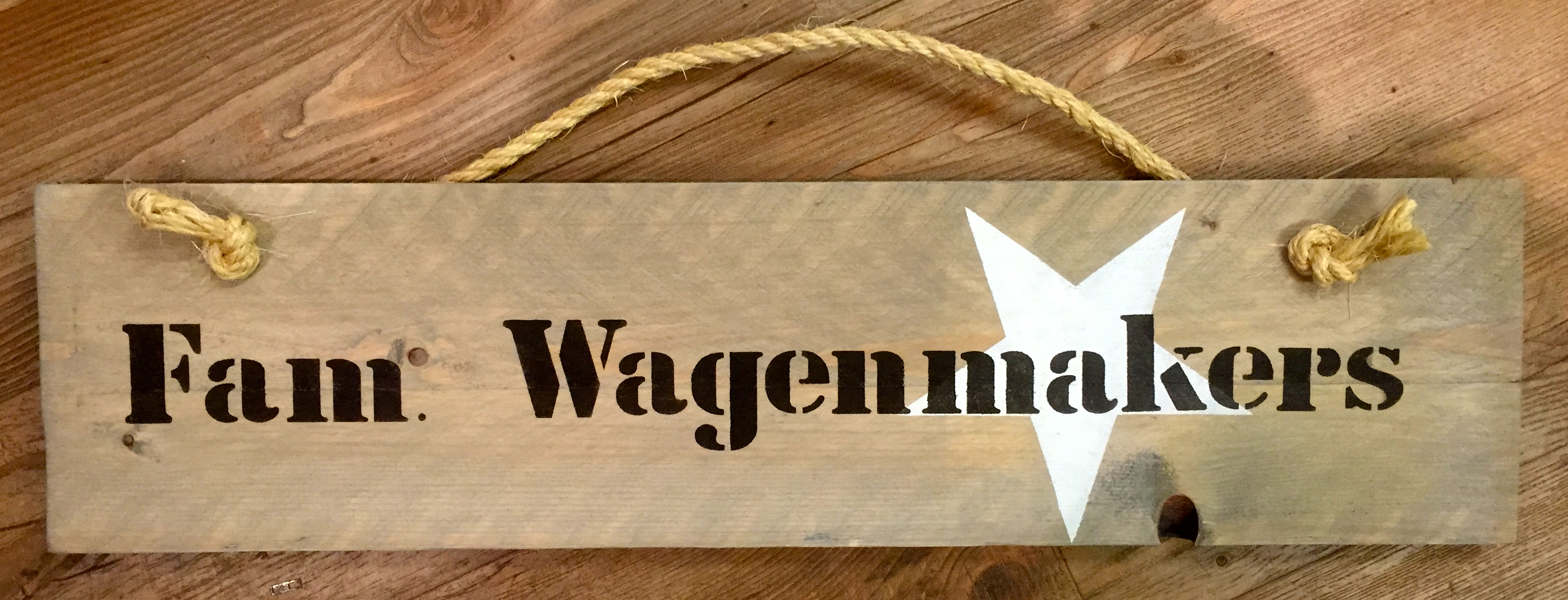 NAAMBORDEN - Martwienkel, houten speuken, kinderkapstok, vintage, tekstborden, veel hout, gastels hout, houten borden, houten tekstborden, houtenspreuken.nl, houtenspreuken, en spreuk, metallic wooden slogan, slogan ...